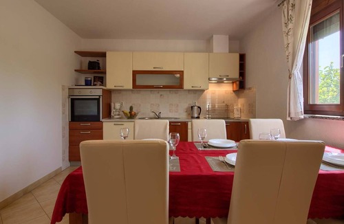 Pomer House | Holiday house for 6 persons approx. 140 qm in Ližnjan, Istria (South coast of Istria)