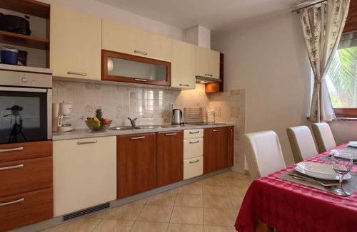 Pomer House | Holiday house for 6 persons approx. 140 qm in Ližnjan, Istria (South coast of Istria)