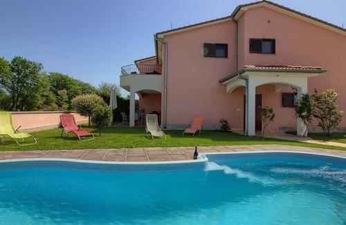 Pomer House | Holiday house for 6 persons approx. 140 qm in Ližnjan, Istria (South coast of Istria)