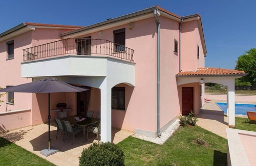 Pomer House | Holiday house for 6 persons approx. 140 qm in Ližnjan, Istria (South coast of Istria)