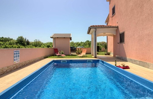 Pomer House | Holiday house for 6 persons approx. 140 qm in Ližnjan, Istria (South coast of Istria)