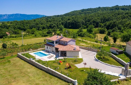 Sumber House | Holiday house for 8 persons approx. 200 qm in Šumber, Istria (Interior of Istria)