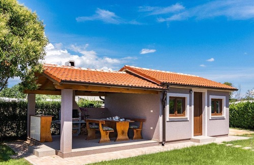 Jadreski House | Holiday house Jadreski for 1 - 6 persons with 3 bedrooms - Holiday home
