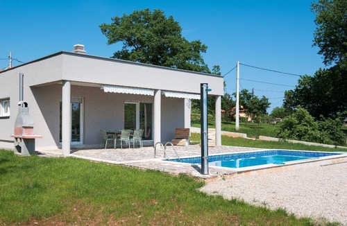 Becici House | Holiday house Labin for 1 - 6 persons with 3 bedrooms - Holiday house