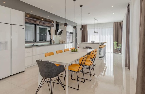 Podstrana House | Holiday house Podstrana for 1 - 8 persons with 4 bedrooms - Holiday house