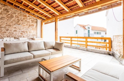 Vrisnik House | Holiday house with a swimming pool - Villa Melavita