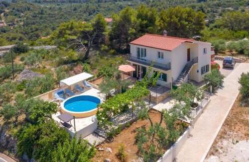 Rogac House | Holiday house with a swimming pool Rogac, Solta - 16444