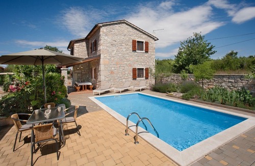 Cehici House | Holiday house with private pool for 6 persons approx. 107 m² in Cehici, Istria (Porec and the surrounding area)