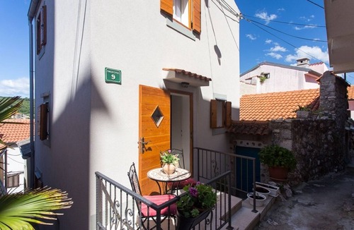 Vrbnik House | Holiday house with WiFi Vrbnik, Krk (K-19415)