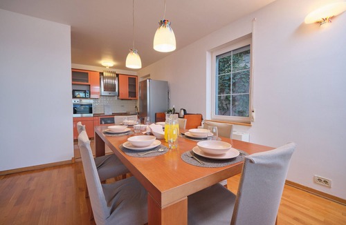 Znjan Apartment | Holiday Seaview Apartment by Litto