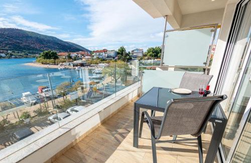 Grebastica Apartment | Holidays Roko - Sea View Apartments with Pool