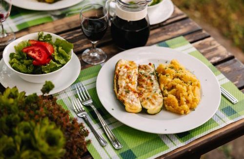 Kostel Apartment | Homestead Lukec Studio Apartments - Archery, BBQ, Escape Room, Kayaking