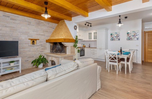Cepic House | Homey cottage in naturally beautiful surroundings not far from the Slovenian border.