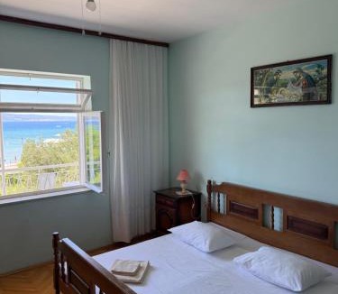 Duce House | Hostel Guesthouse Mira