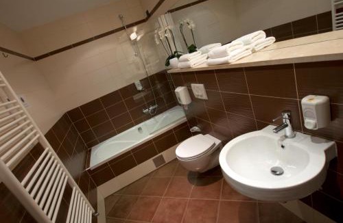 Ajdovscina Hotel | Hotel Gold Club
