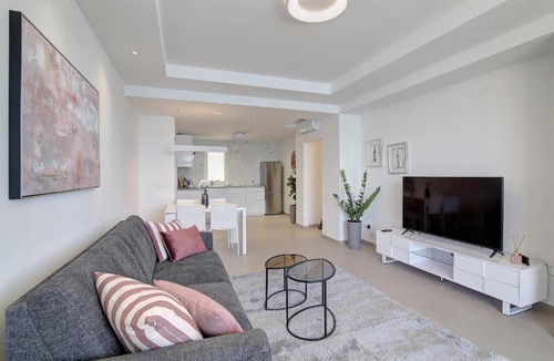 Zaton Apartment | Hotel M Apartment #3- Sea View, Breakfast & Free Garage Parking