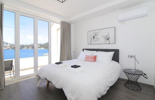 Zaton Apartment | Hotel M Apartment 4 - Sea View, Breakfast & Free Garage Parking