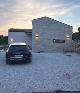 Katun Lindarski House | House 61