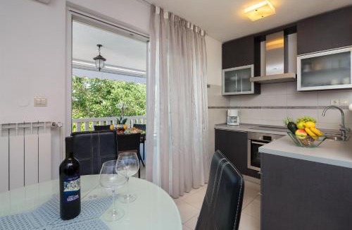 Nerezise House | House Andre