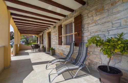 Bale House | House Braida