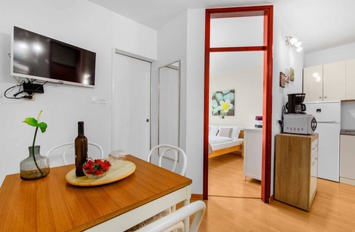 Kukci Apartment | House bungalow Sole with pool in Porec