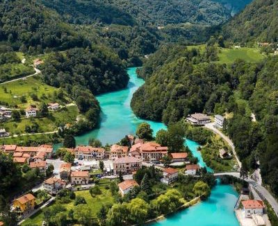Most na Soci Villa | House by the Lake