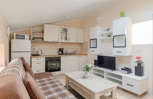 Pican Apartment | House Horizon by Interhome