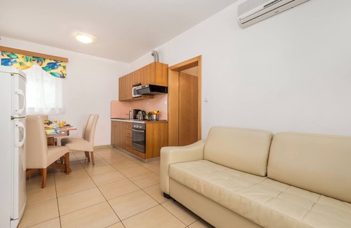 Kampor House | House Lucija (15031-K1) - Kampor - island Rab