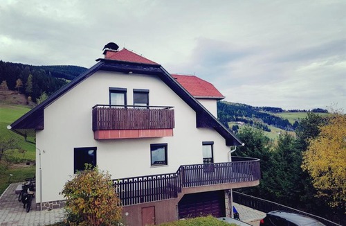Dravograd House | House on the hill