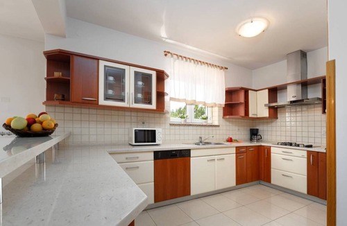 Marceljani House | House Roberta (96741-K1) - Labin