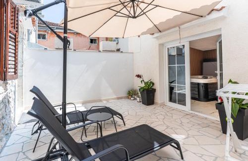 Cres Apartment | Ilir Apartman