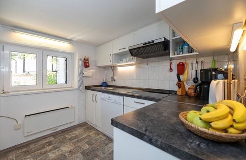 Selce House | Impressive holiday home just 80 metres from the beach with Mediterranean garden and chill-out area