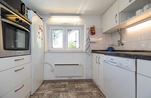 Selce House | Impressive holiday home just 80 metres from the beach with Mediterranean garden and chill-out area