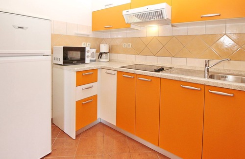 Baska Apartment | in Baška mit Eigenem Balkon by Interhome