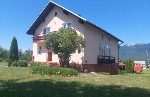 Korenica House | Jelena