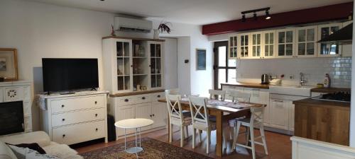 Rovinjsko Selo Apartment | Juli's Place