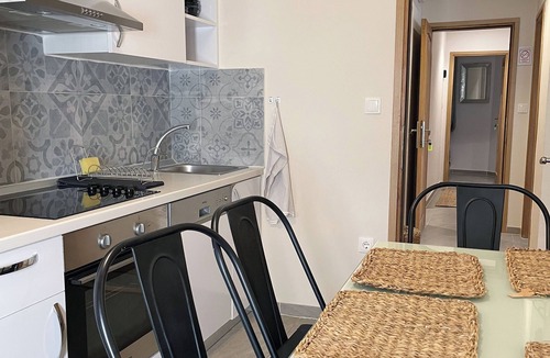 Stari Grad Apartment | KLARA Living Apartment, old town house, SEA VIEW Fully equipped Apartment