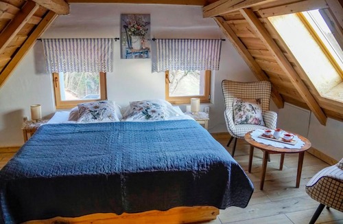 Hrastnik House | Kmetija Karničnik-kmečka hiša Matejka with Hot tub&Sauna