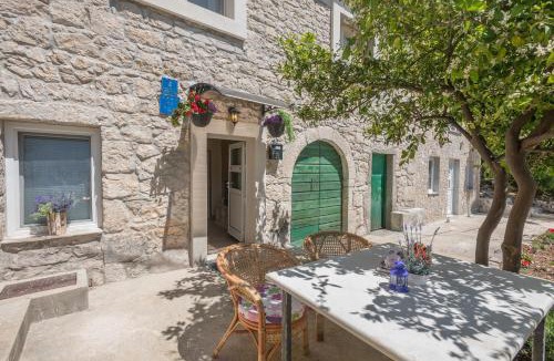 Drvenik House | Kuća za odmor LAVANDA
