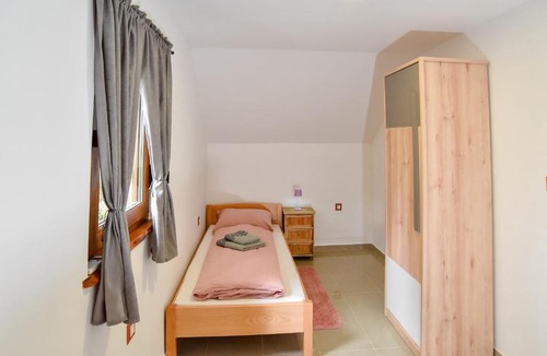 Ludbreg House | Kuća za odmor Petra s dvije jedinice