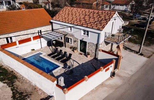 Gornji Zemunik House | La Felicita - Two Bedroom Holiday Home