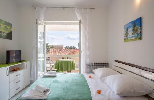 Orebic Apartment | LaidBack Apartments