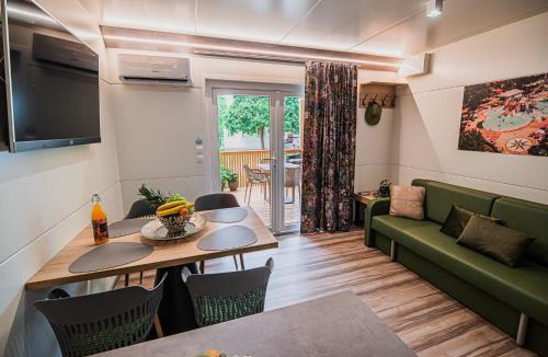 Terme Catez House | Lake Serenity Premium Mobile Homes-Two Bedroom