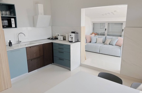 Zambratija Apartment | Last Season Dates/Oct 6-17/Luxury Sea-View Stay