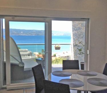Duce Apartment | Lavander Apartments Omiš