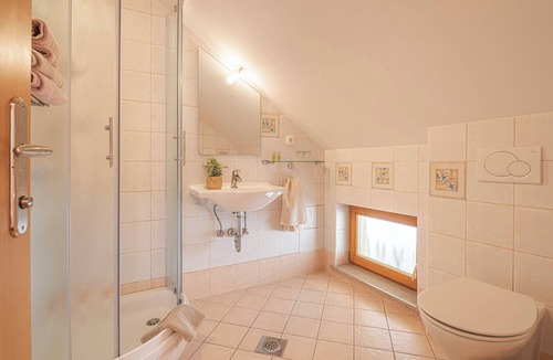 Zerovnica Hotel | Logar Farm Stay near Lake Cerknica - R2, Grahovo, Slovenia