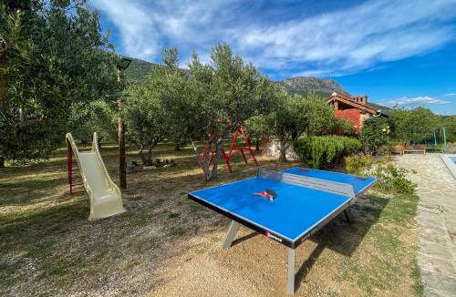 Kastel Luksic Villa | Lola - privacy, pool & view