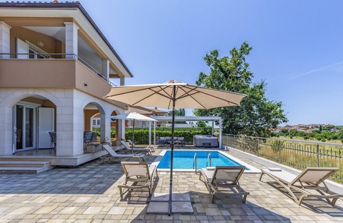 Valdebek Villa | Lotus Elite Villa with Pool & Jacuzzi 3