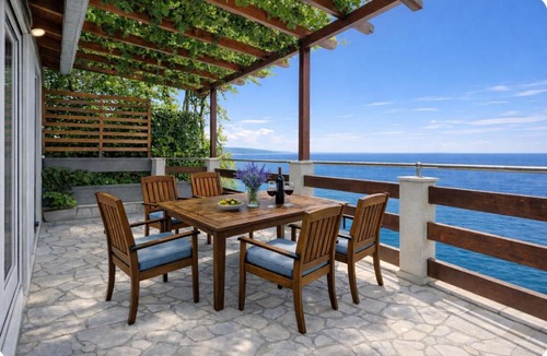 Marusici Apartment | Love intimate nest on the beach for 2, free parking at the house
