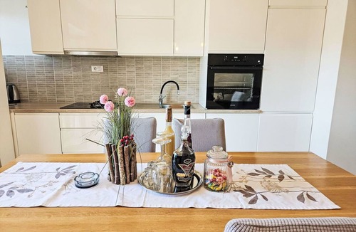 Donji Prolozac Apartment | Lovely apartment with private pool, WIFI, A/C, hot tub, TV, terrace, pets allowed and panoramic .